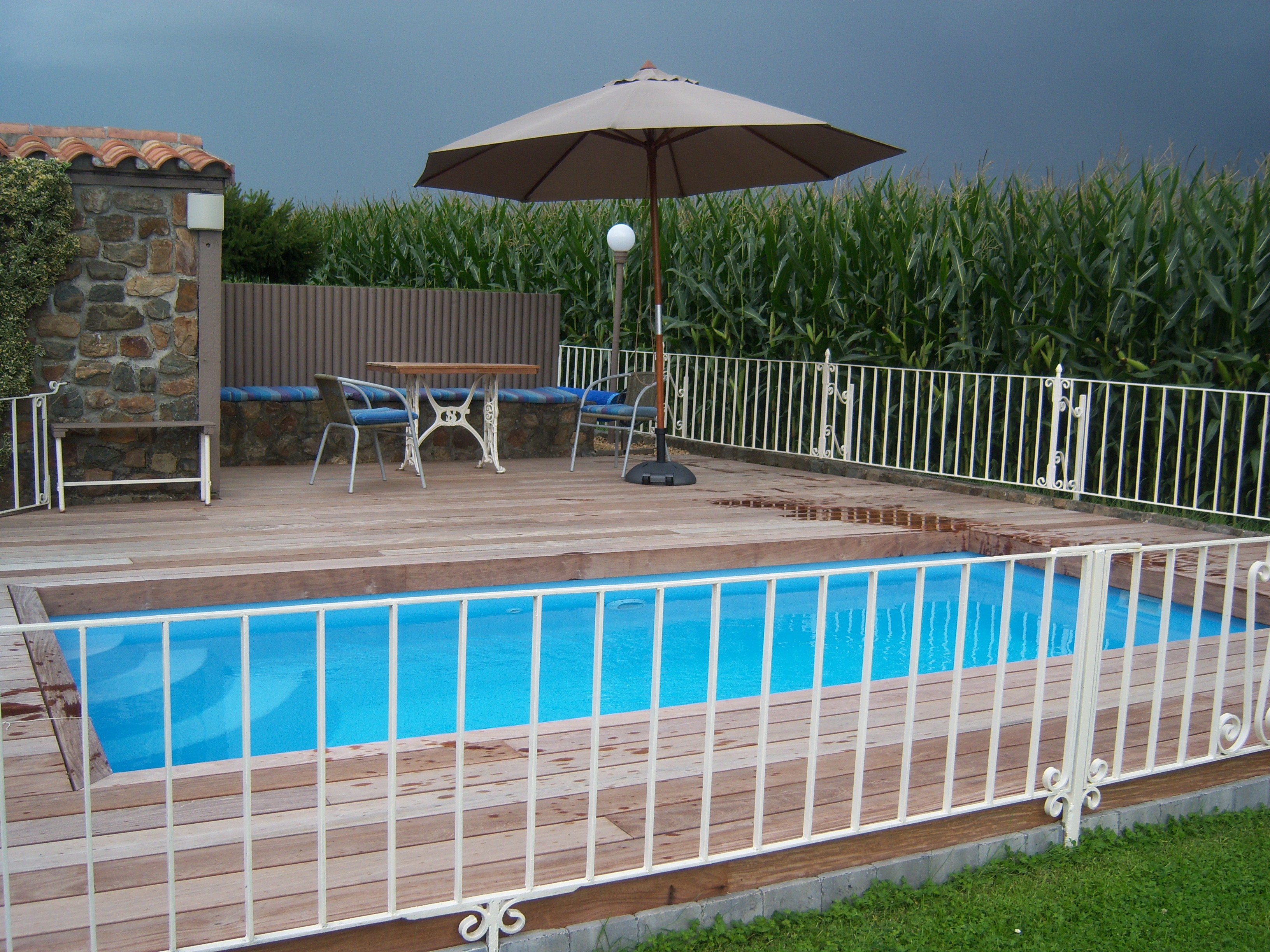 PISCINE TERRASSE EN BOIS